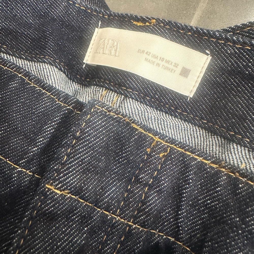 Zara NWT denim jeans . Wide leg with seam down legs. Cute style! - Picture 14 of 14